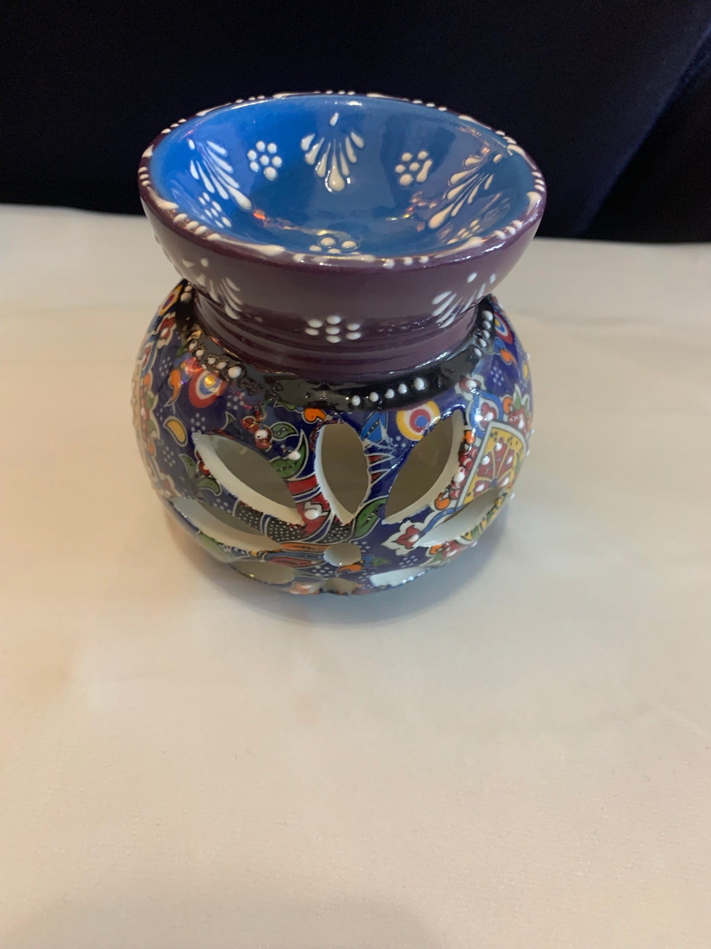 Wax and Oil Burner / Tealight Holder